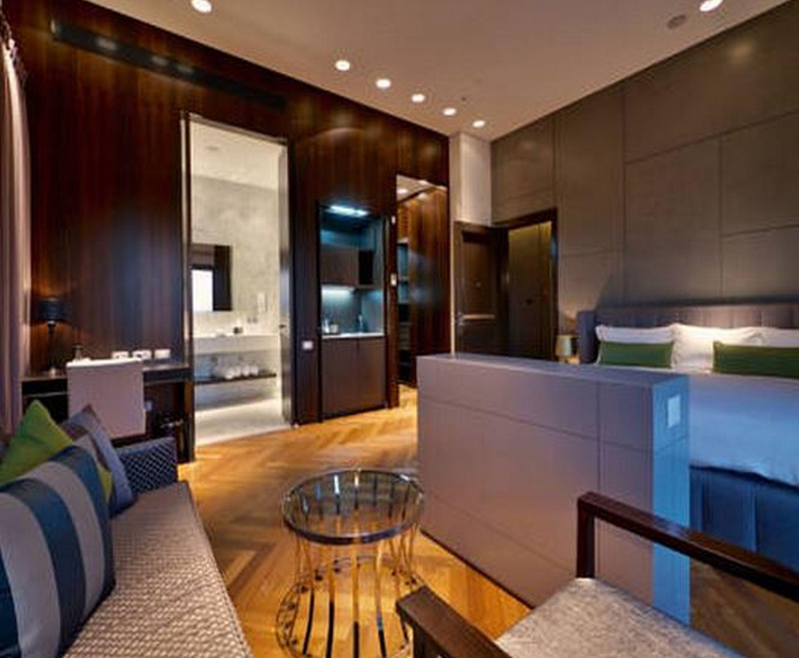 Hotel Indigo Tel Aviv - Diamond District By Ihg Giv'atayim Ngoại thất bức ảnh A suite at the hotel