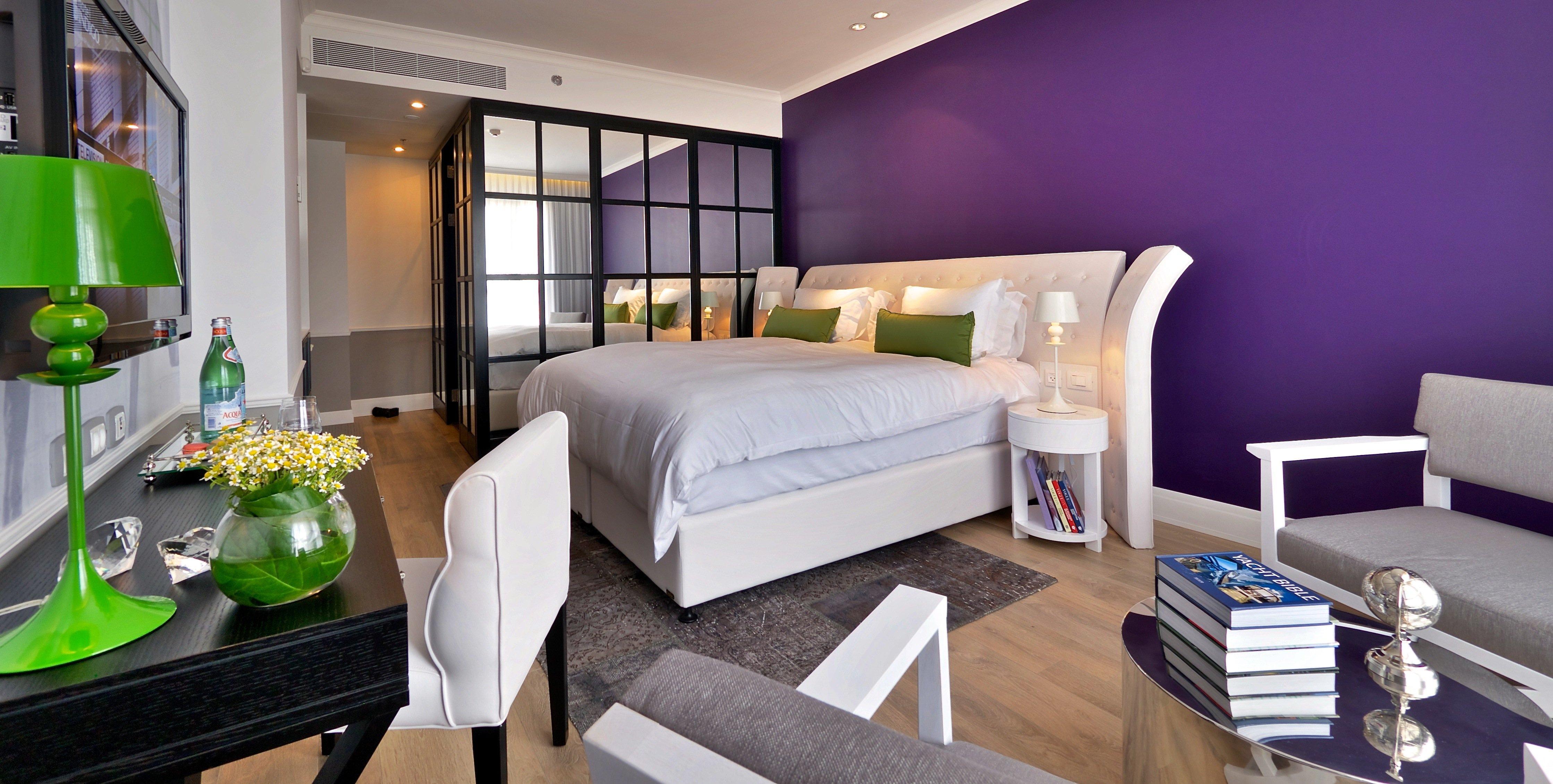 Hotel Indigo Tel Aviv - Diamond District By Ihg Giv'atayim Ngoại thất bức ảnh A bedroom at the hotel